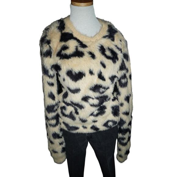 For The Republic Leopard Faux Fur Sweater Size M | Beige Black Animal Print Pull - Picture 2 of 8